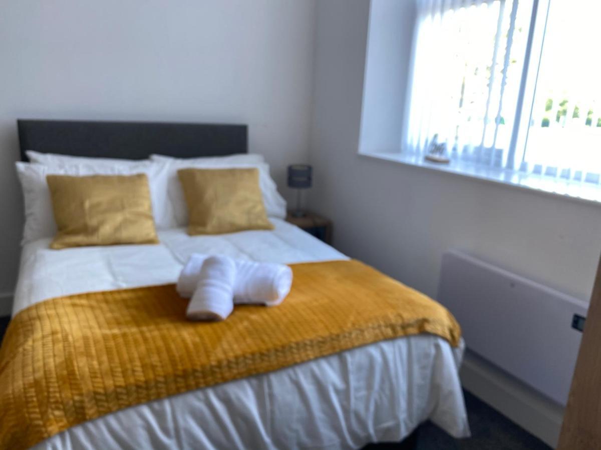 2A Spv Double En-Suite Room Wakefield Bagian luar foto
