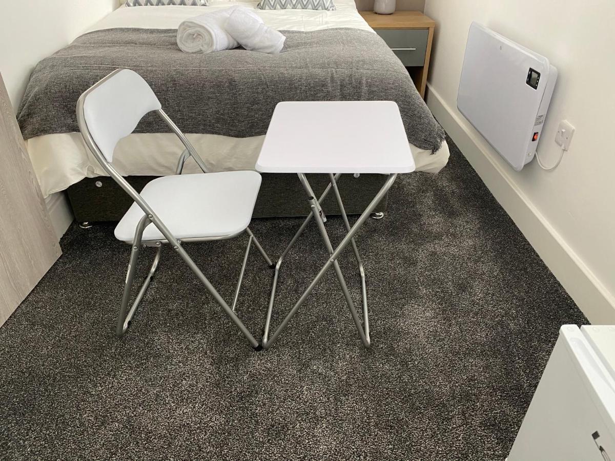 2A Spv Double En-Suite Room Wakefield Bagian luar foto